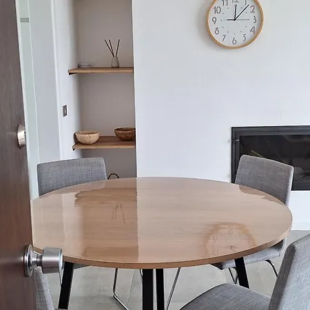 Apartment Zonnig Vernieuwd Penthouse Dicht Bij Het *